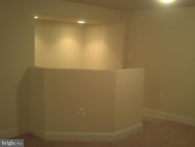 9342 Indiantown Road King George, VA 22485 - Photo 15 of 19 Wet bar area