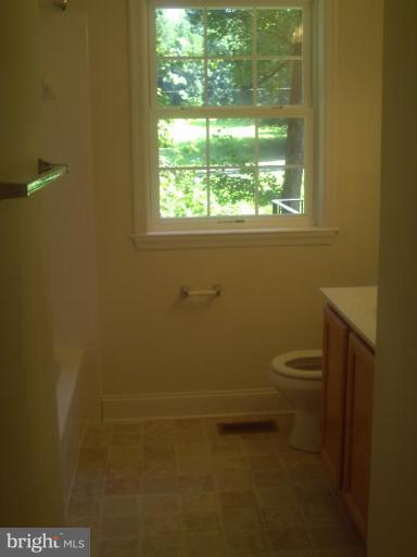 9342 Indiantown Road King George, VA 22485 - Photo 10 of 19 Main floor.