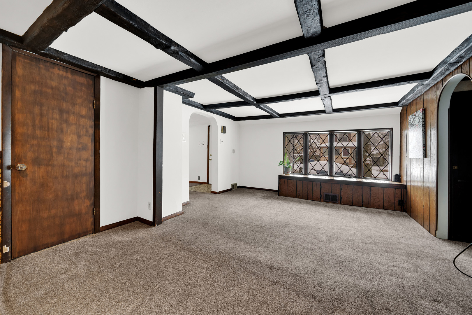 541 Charles Street Aurora, IL 60506 - Photo 16 of 38 a view of an empty room with a window