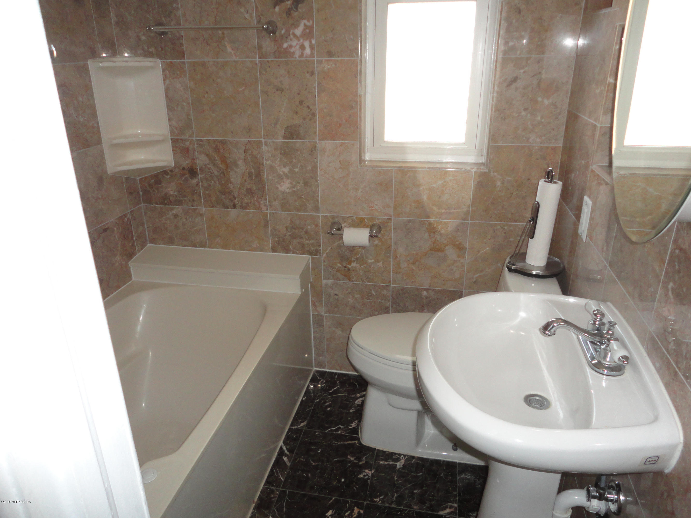5715 Hickson Road Jacksonville, FL 32216 - Photo 17 of 23 Bathroom Two.