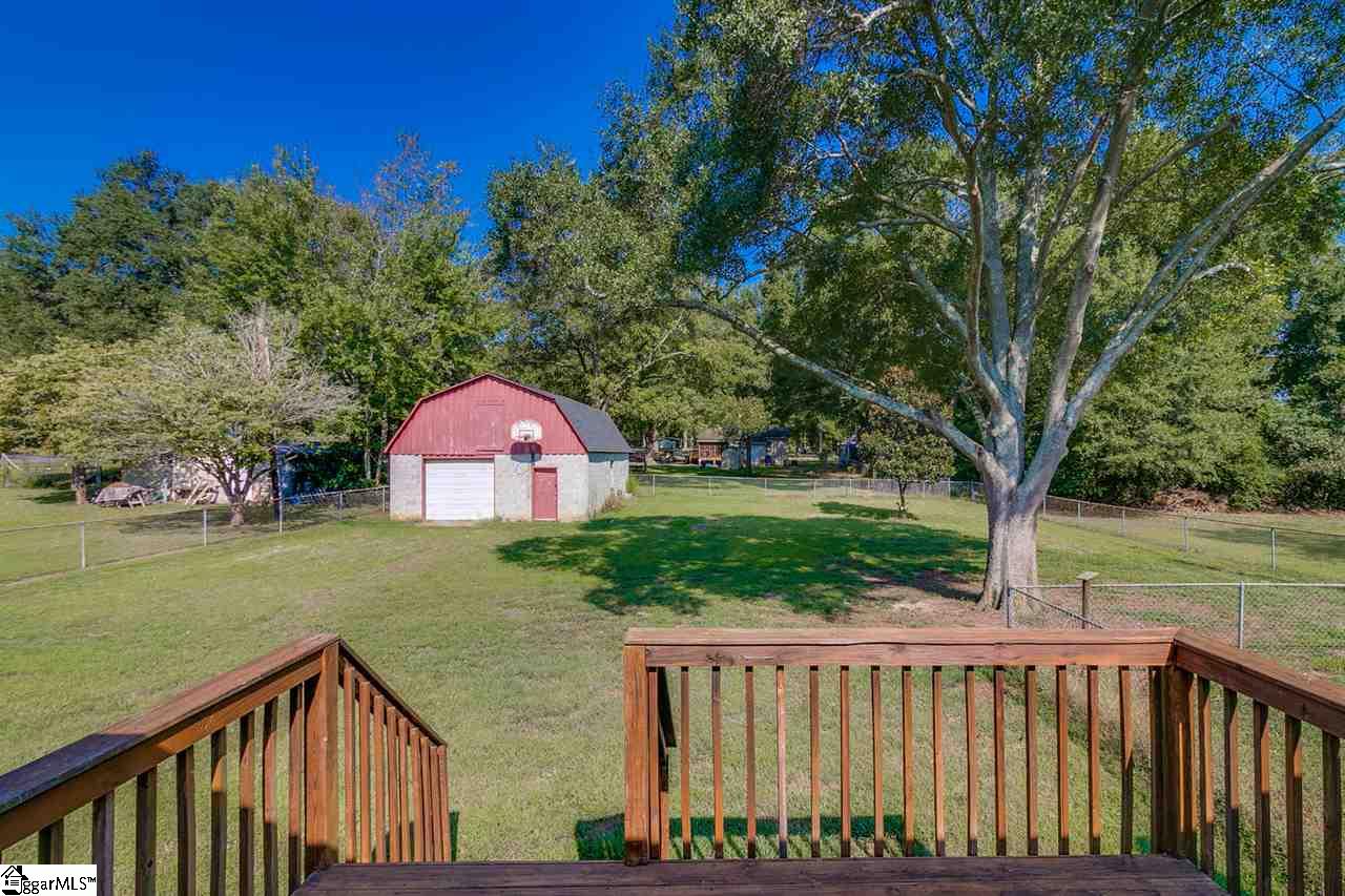 24 Spring Street Pelzer, SC 29669 - Photo 3 of 26