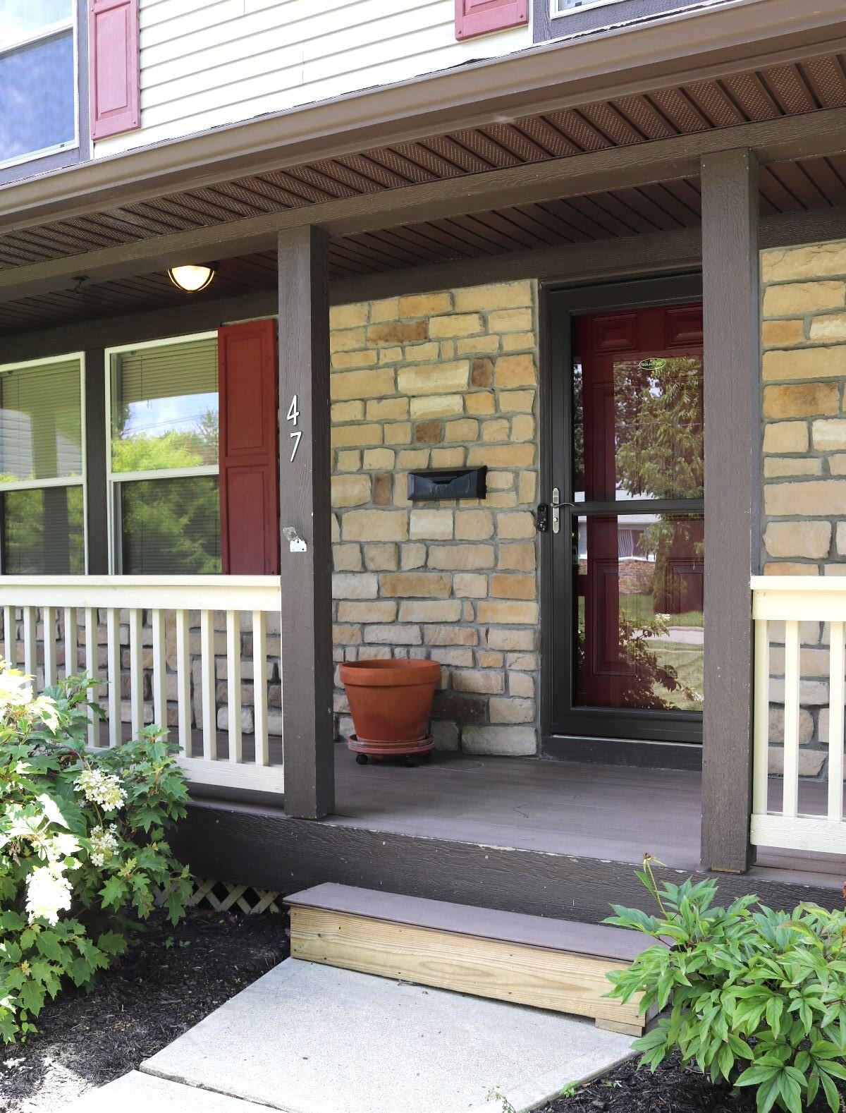 47 High Street Delaware, OH 43015 - Photo 3 of 42 Covered front porch