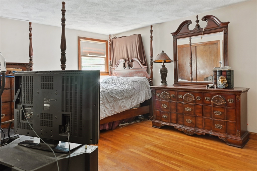 6 Gloversbrook Road Randolph, MA 02368 - Photo 13 of 25 Gallery Image 13