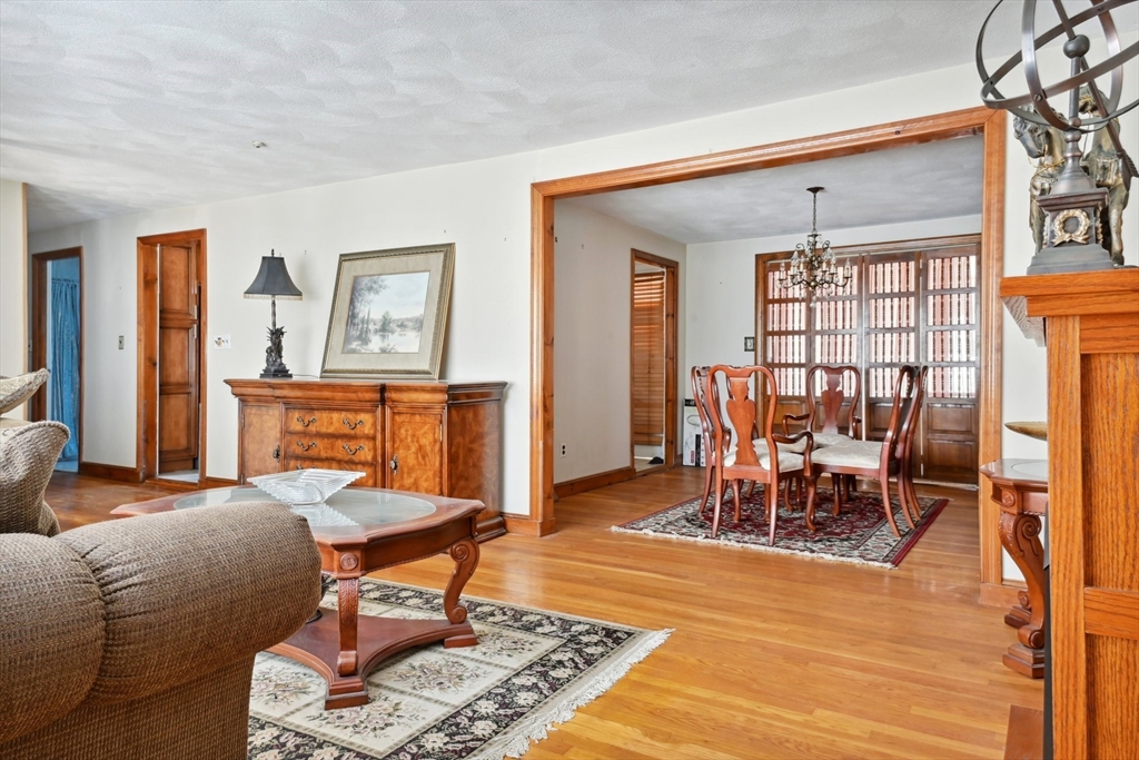 6 Gloversbrook Road Randolph, MA 02368 - Photo 9 of 25 Gallery Image 9