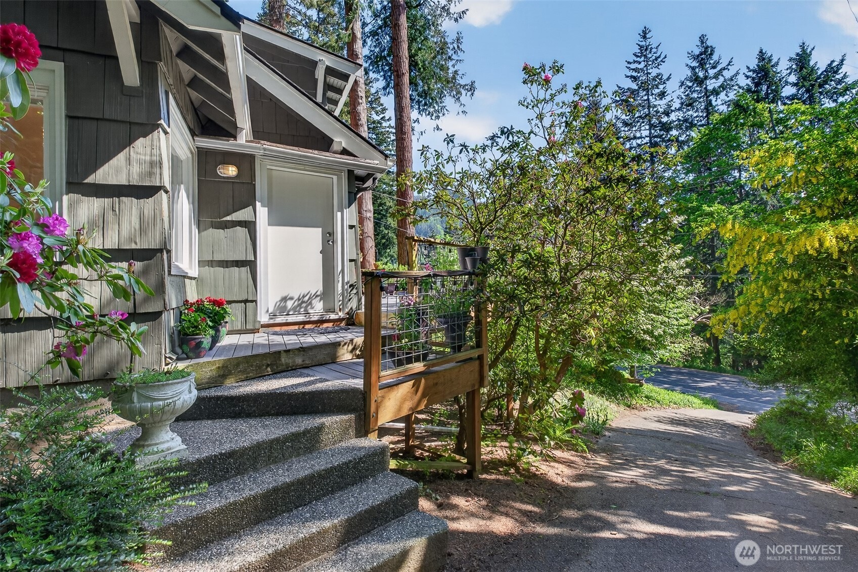 671 Chuckanut Drive North Bellingham, WA 98229 - Photo 3 of 39