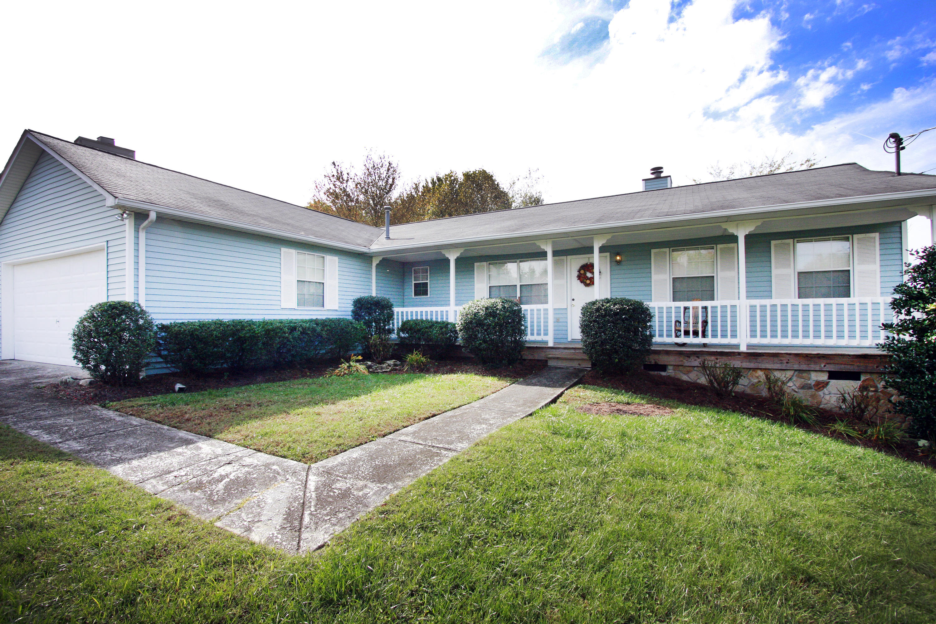 2212 East Windbrook Road Knoxville, TN 37923 - Photo 2 of 40 2212 E Windbrook