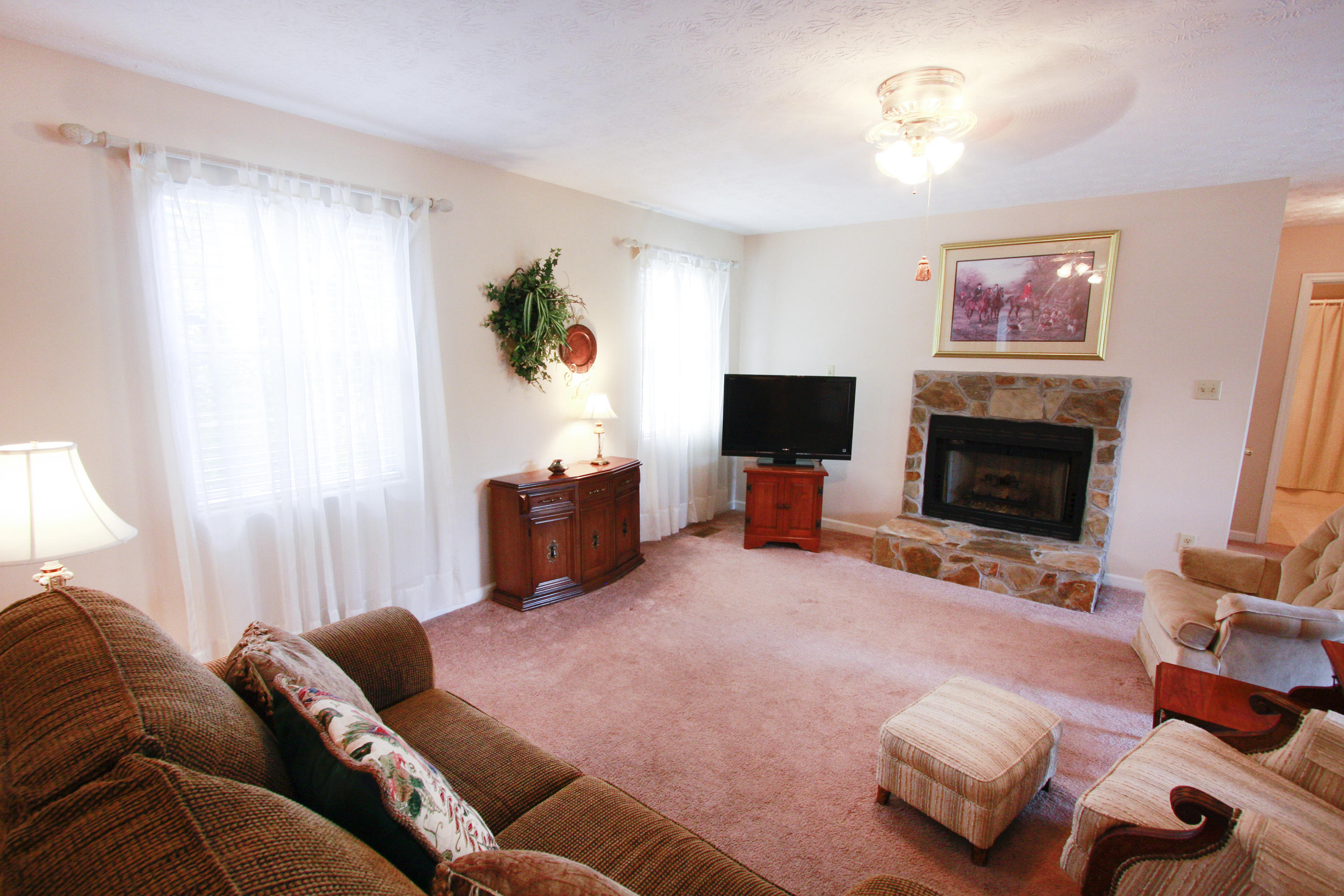 2212 East Windbrook Road Knoxville, TN 37923 - Photo 16 of 40 Fireplace