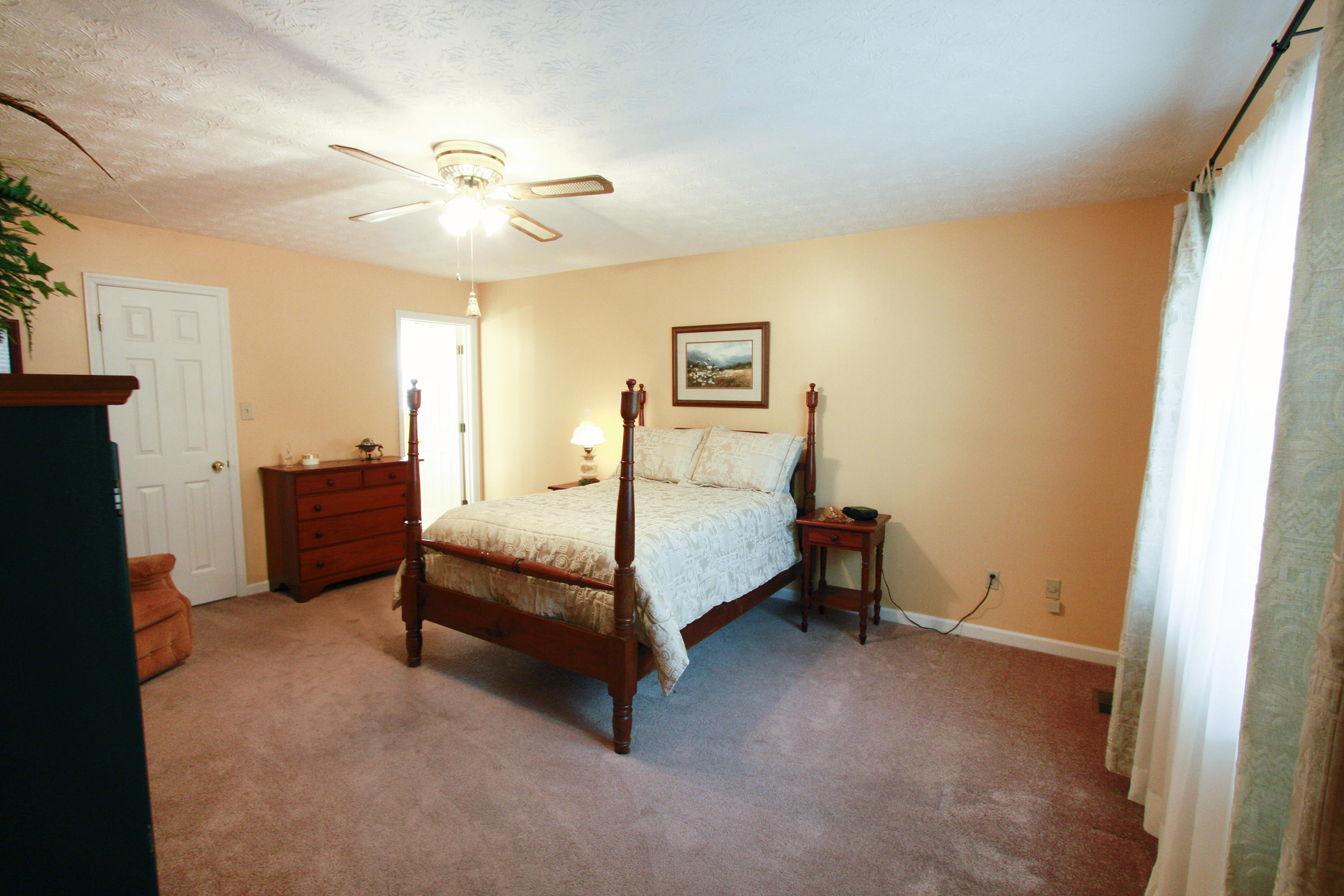 2212 East Windbrook Road Knoxville, TN 37923 - Photo 18 of 40 Master Bedroom