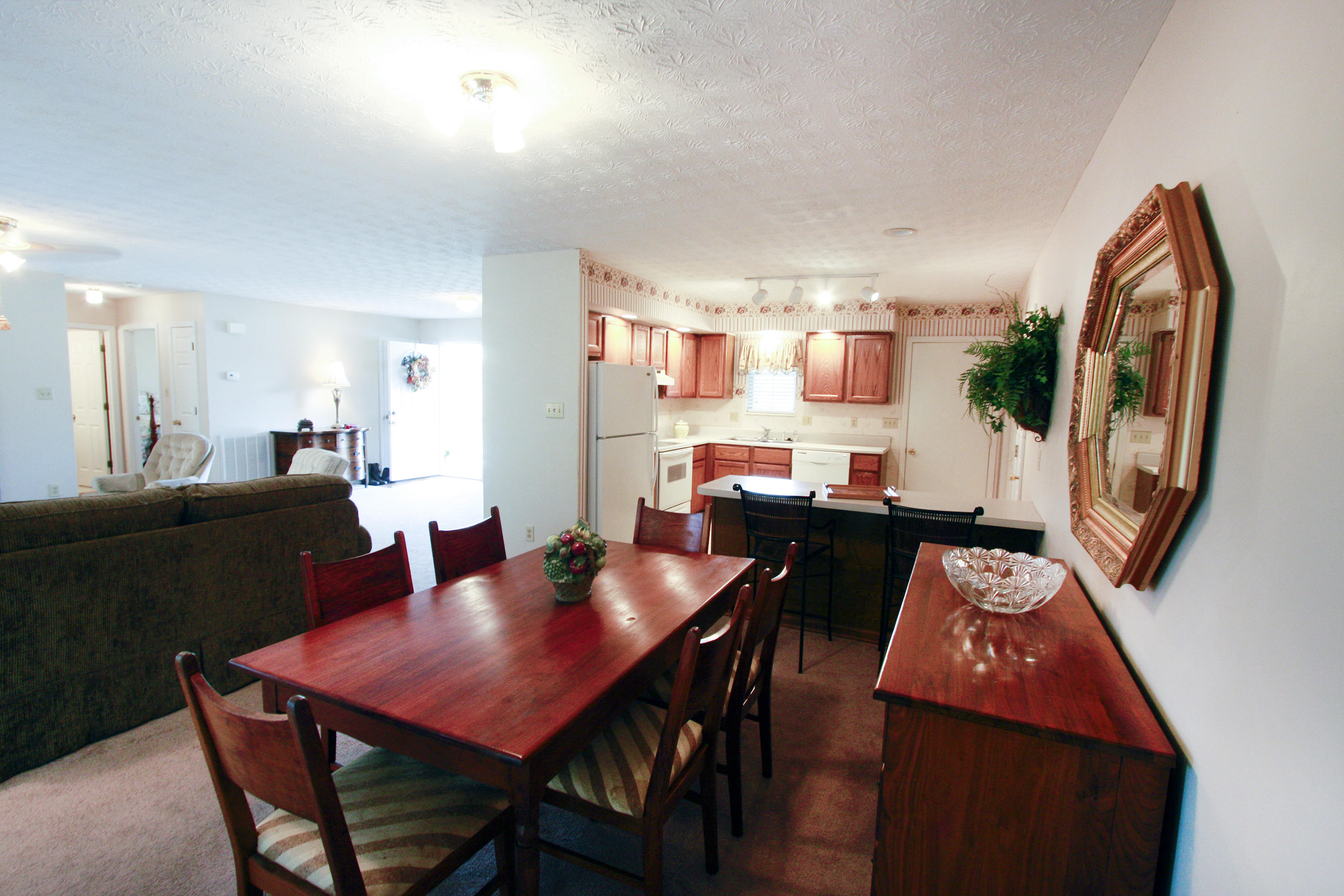 2212 East Windbrook Road Knoxville, TN 37923 - Photo 22 of 40 Dining area