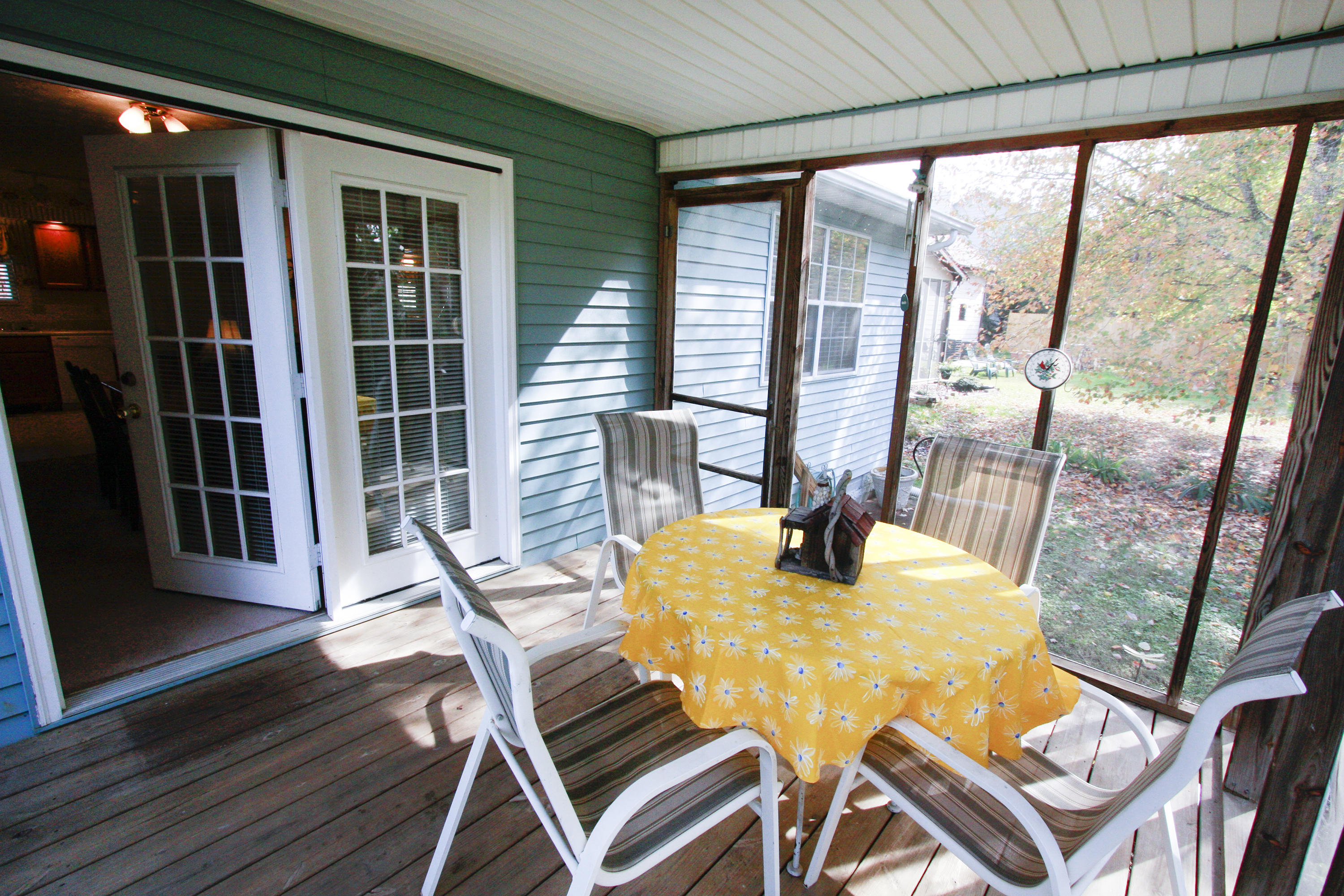 2212 East Windbrook Road Knoxville, TN 37923 - Photo 28 of 40 Screened Porch