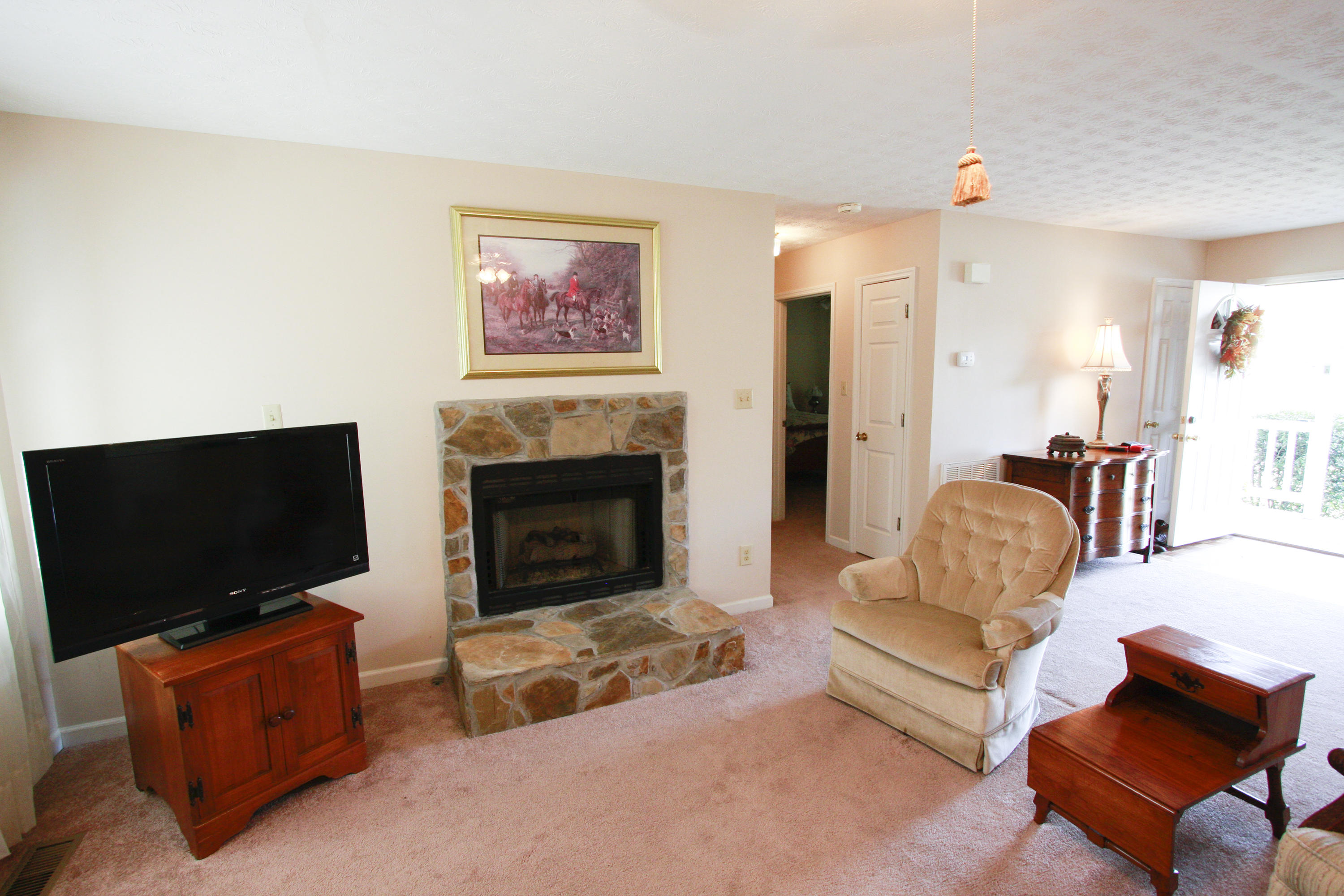 2212 East Windbrook Road Knoxville, TN 37923 - Photo 37 of 40 through the living room