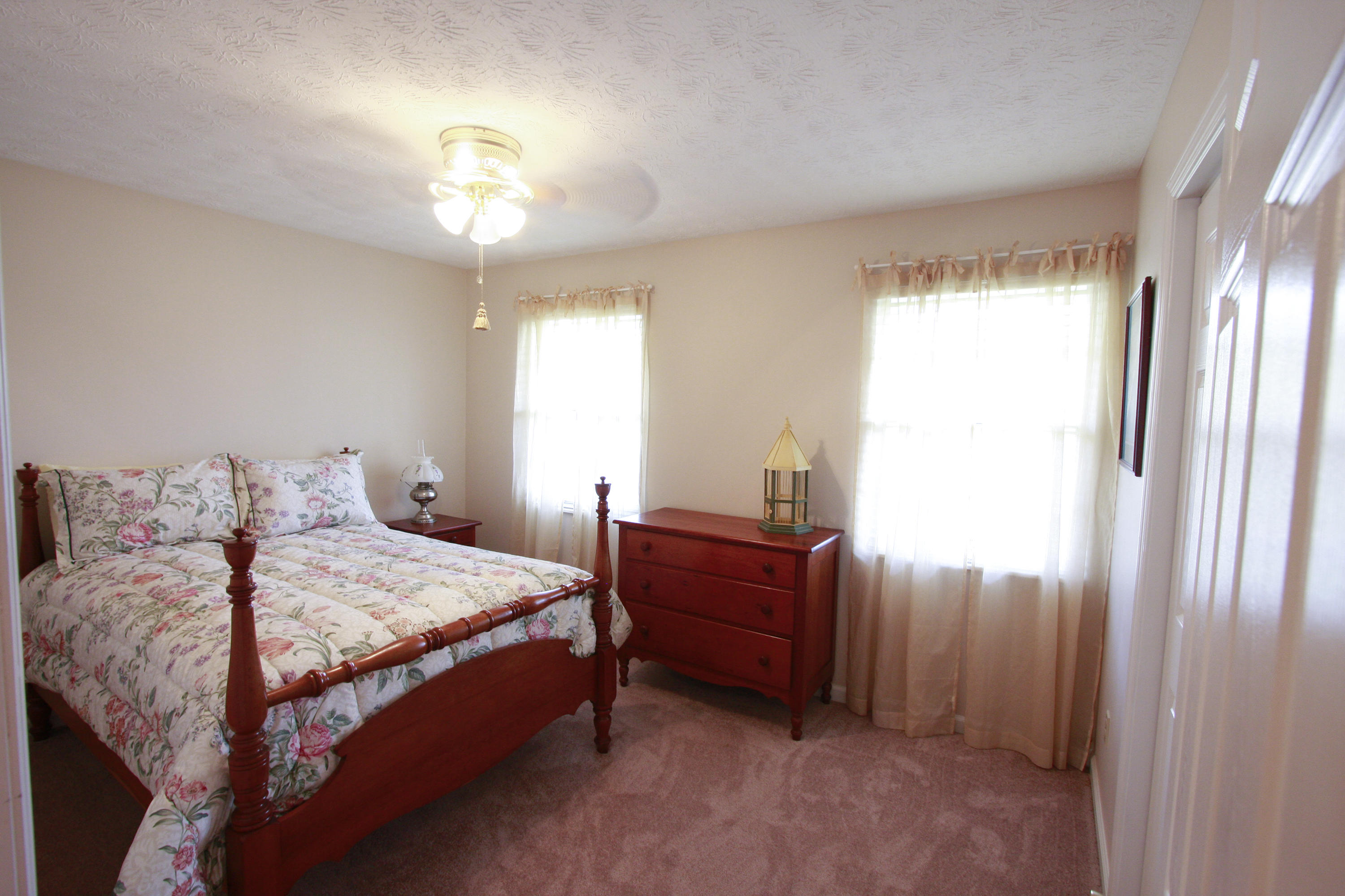 2212 East Windbrook Road Knoxville, TN 37923 - Photo 9 of 40 Bedroom 2