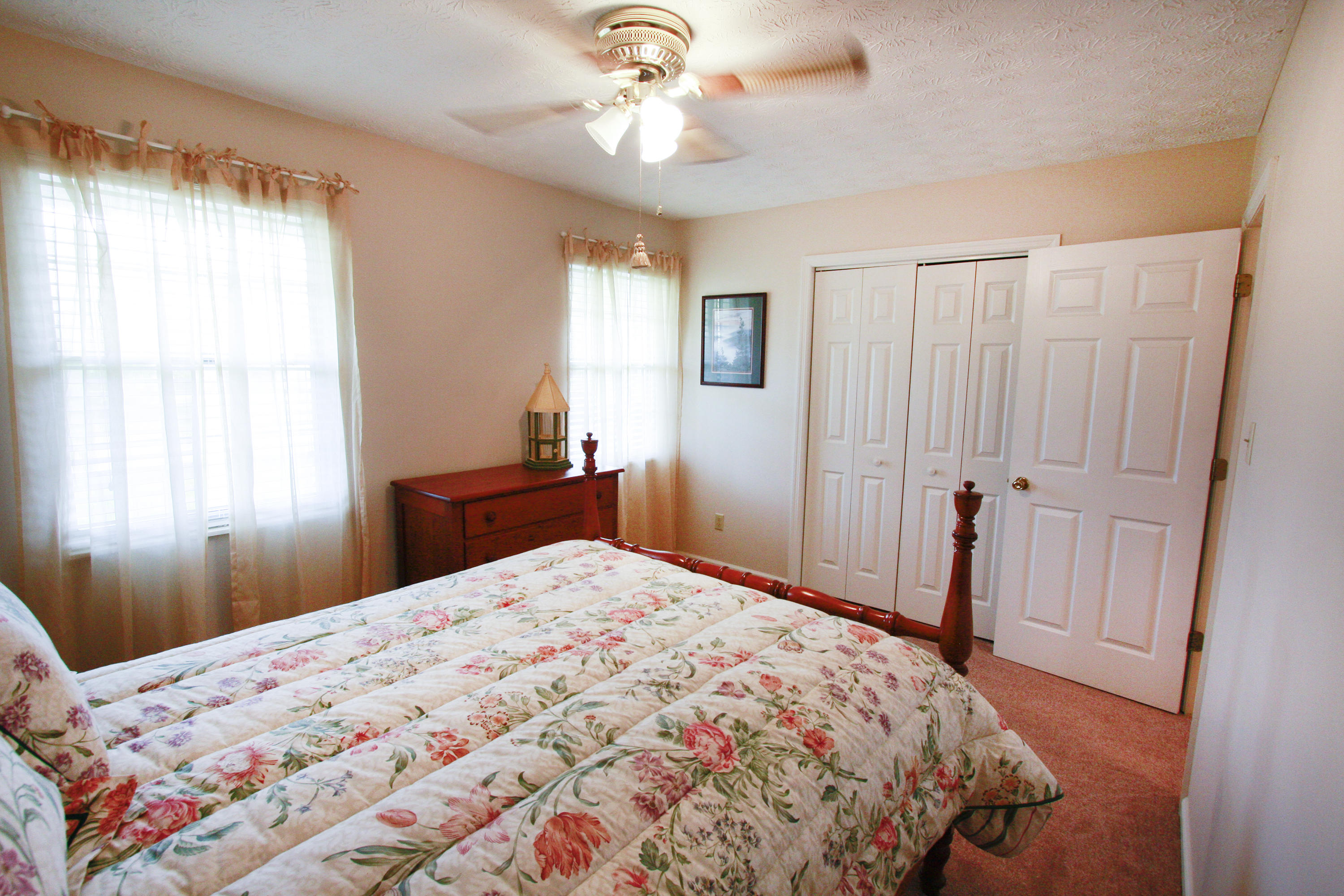 2212 East Windbrook Road Knoxville, TN 37923 - Photo 10 of 40 Bedroom 2