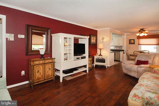 23 Warwick Road Stratford, NJ 08084 - Photo 12 of 35 Living Room: Hard Wood Floors