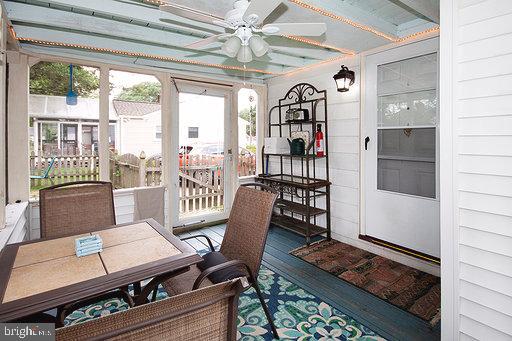 23 Warwick Road Stratford, NJ 08084 - Photo 27 of 35 Sunroom