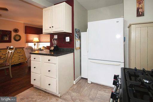 23 Warwick Road Stratford, NJ 08084 - Photo 6 of 35 Kitchen: Stainless Steel Appliances