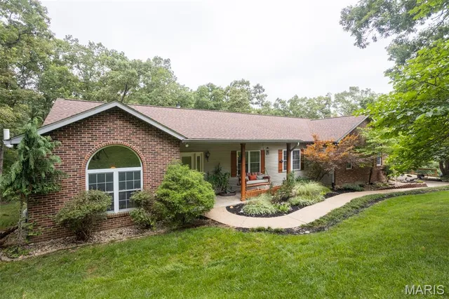 $550,000 | 179 Apache Drive, Pacific, MO 63069