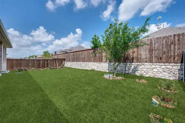 $415,000 | 6125 Fairholme Drive, Aubrey, TX 76227