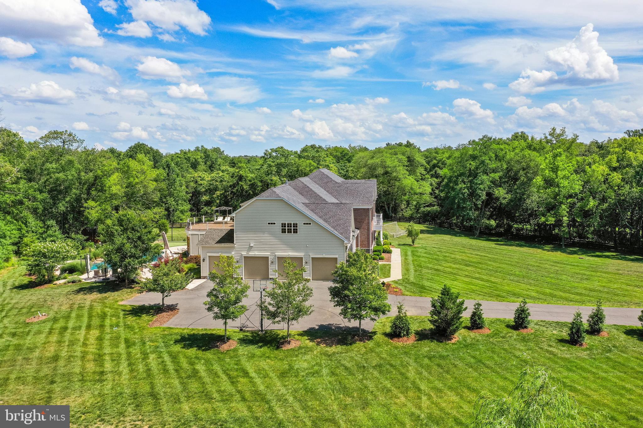 22460 Conservancy Drive Ashburn, VA 20148 - Photo 117 of 126