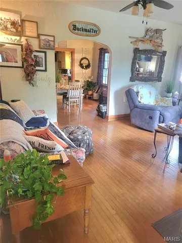 $295,000 | 323 West Ross Street, Palmyra, MO 63461