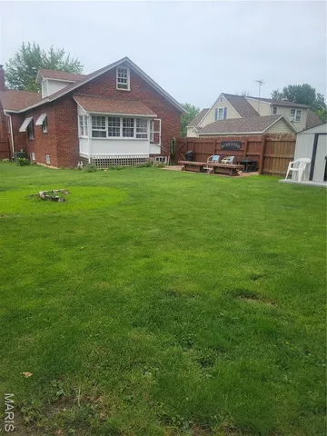 $295,000 | 323 West Ross Street, Palmyra, MO 63461