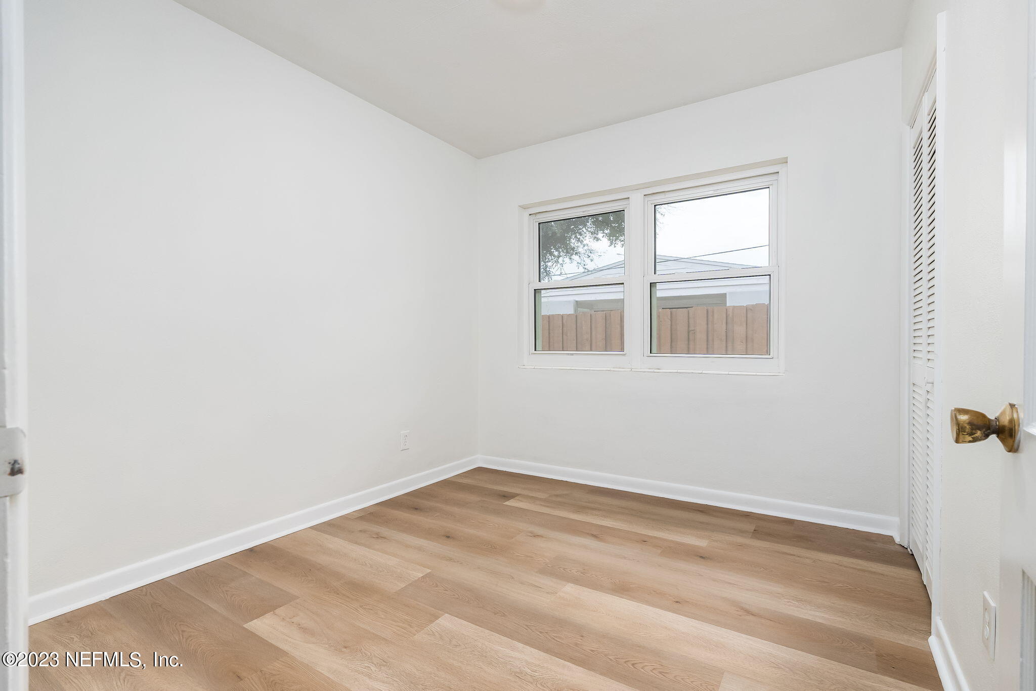6236 Suwanee Road Jacksonville, FL 32217 - Photo 25 of 38 a view of a room that has a window
