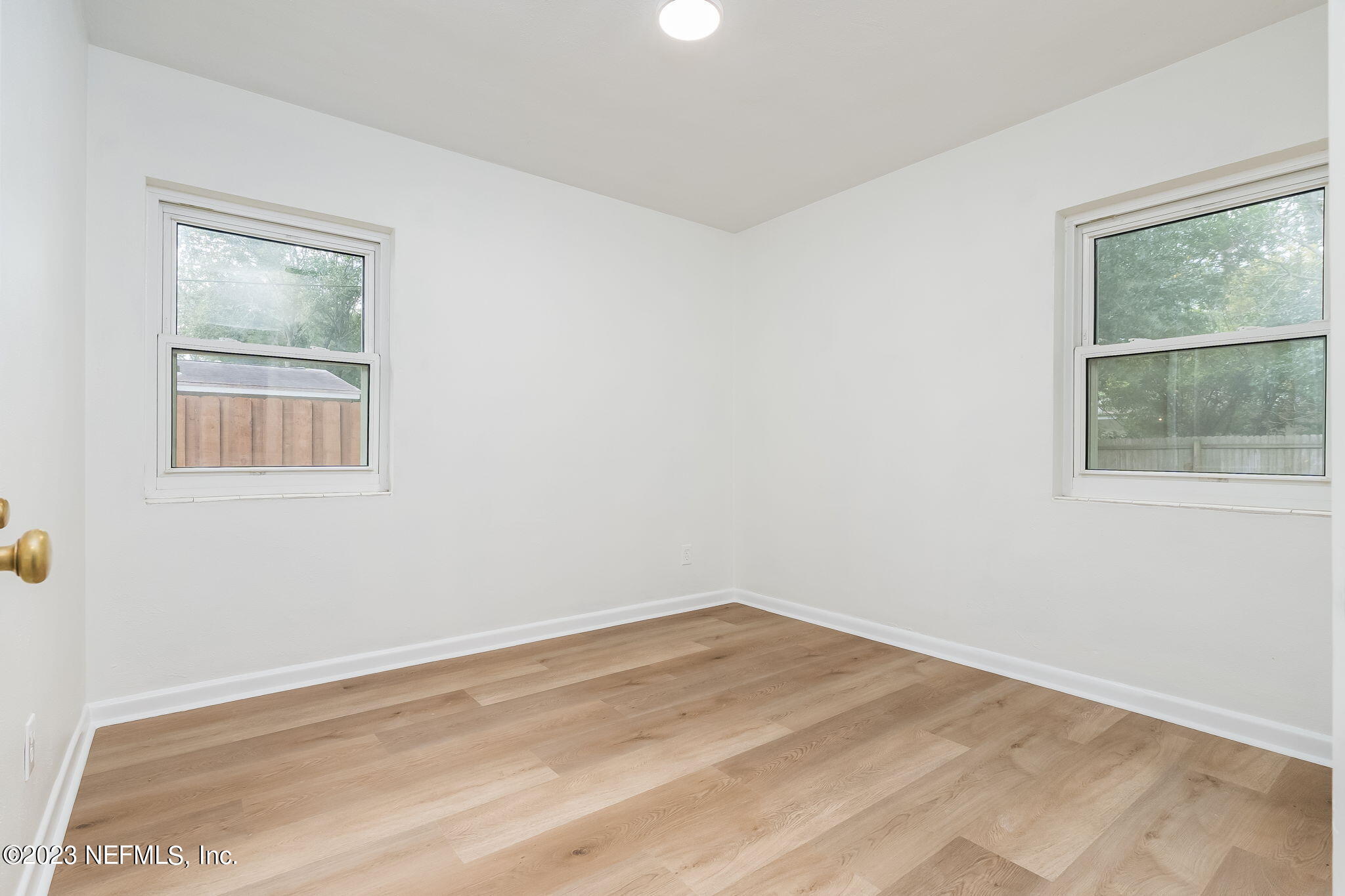 6236 Suwanee Road Jacksonville, FL 32217 - Photo 26 of 38 a view of a room that has a window