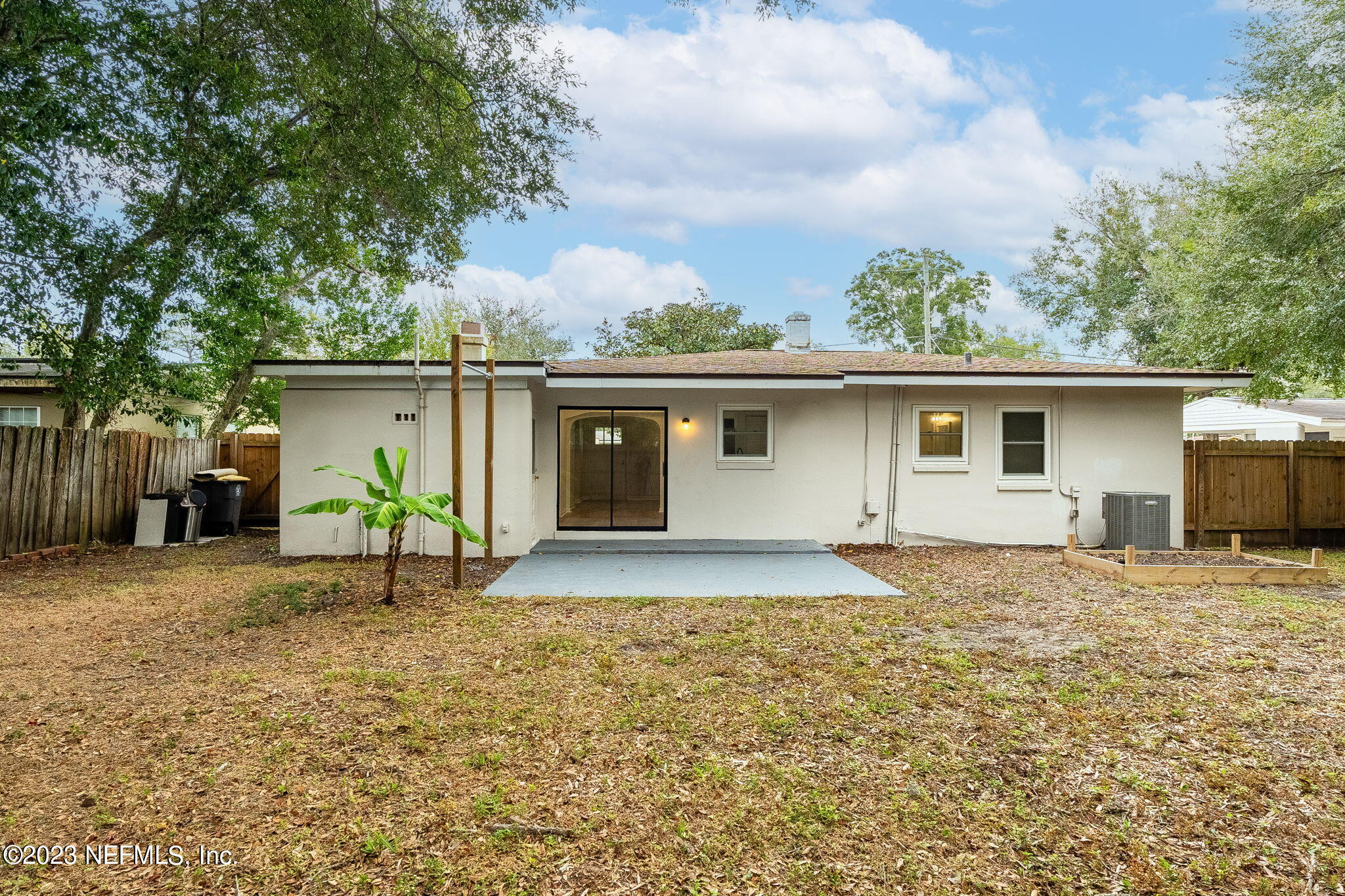 6236 Suwanee Road Jacksonville, FL 32217 - Photo 32 of 38 a house with yard in front of it