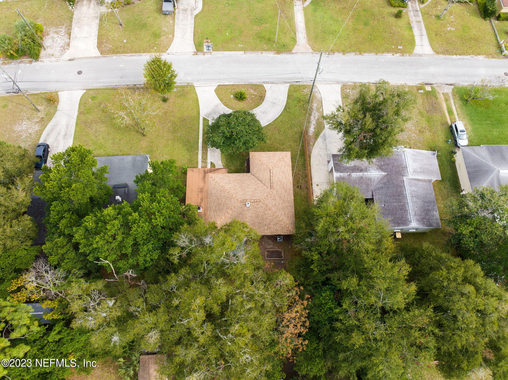 6236 Suwanee Road Jacksonville, FL 32217 - Photo 37 of 38 an aerial view of a house with a garden
