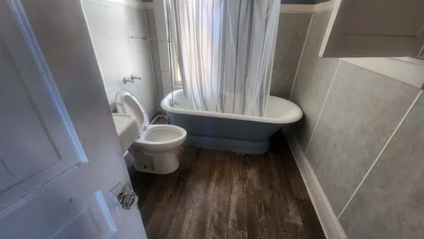 $190,000 | 735 North Court Street, Rockford, IL 61103