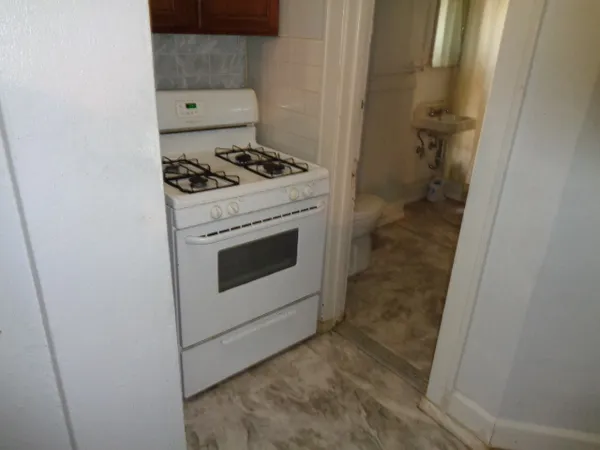 $190,000 | 735 North Court Street, Rockford, IL 61103