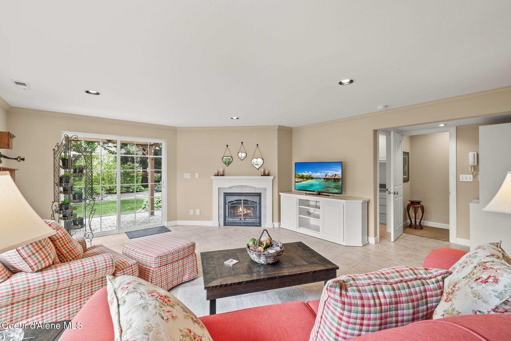 5040 Inverness Drive Post Falls, ID 83854 - Photo 32 of 54 Family Room
