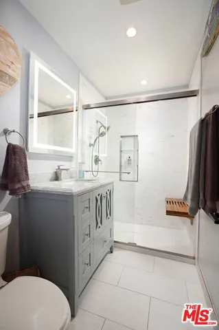 $949,900 | 16600 Nordhoff Street, North Hills, CA 91343