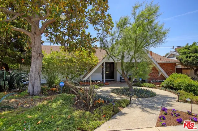 $949,900 | 16600 Nordhoff Street, North Hills, CA 91343