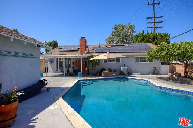 $949,900 | 16600 Nordhoff Street, North Hills, CA 91343