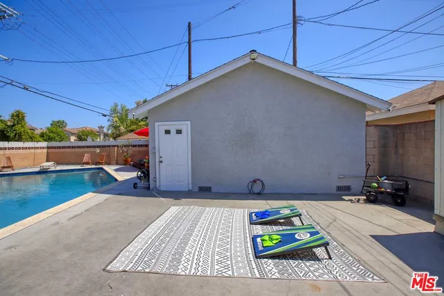 $949,900 | 16600 Nordhoff Street, North Hills, CA 91343