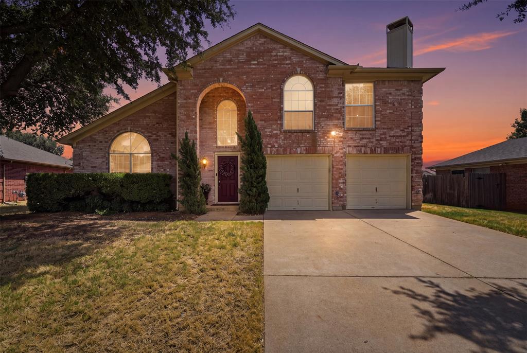 5004 Ridgefield Court Arlington, TX 76017 - Photo 2 of 38 Gallery Image 2
