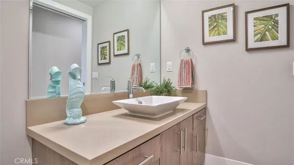 $1,399,000 | 3025 Byron Street, Unit 201, San Diego, CA 92106