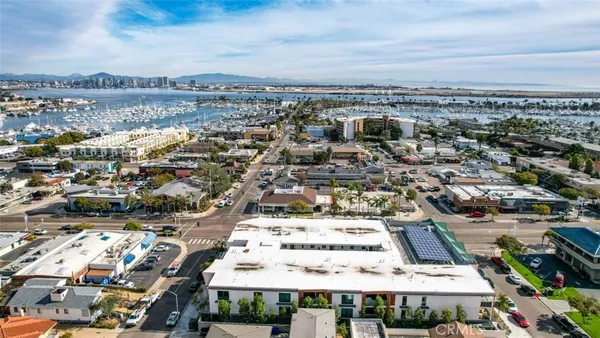 $1,399,000 | 3025 Byron Street, Unit 201, San Diego, CA 92106