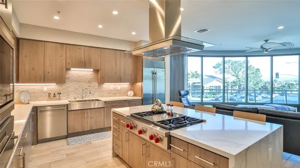 $1,399,000 | 3025 Byron Street, Unit 201, San Diego, CA 92106