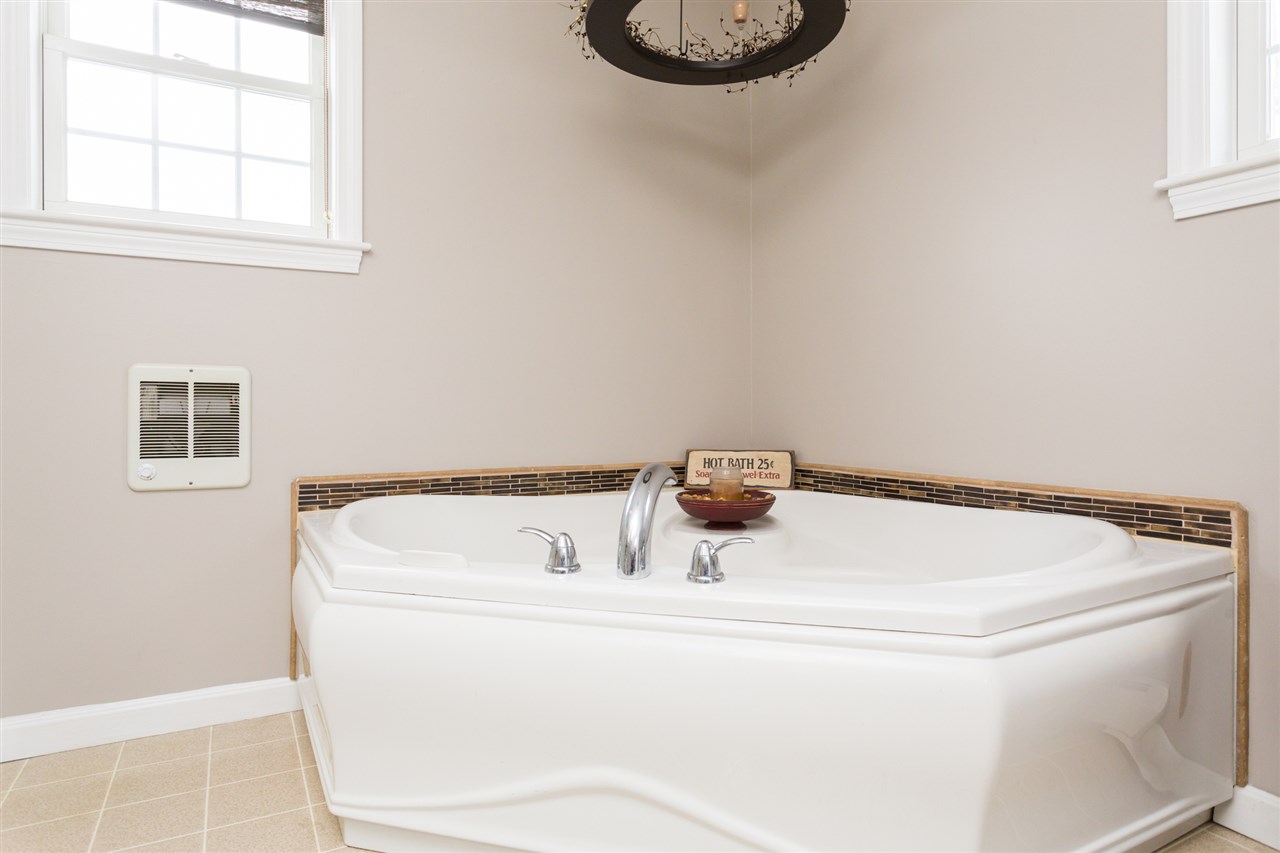 78 Governors Road Farmington, NH 03835 - Photo 23 of 40
