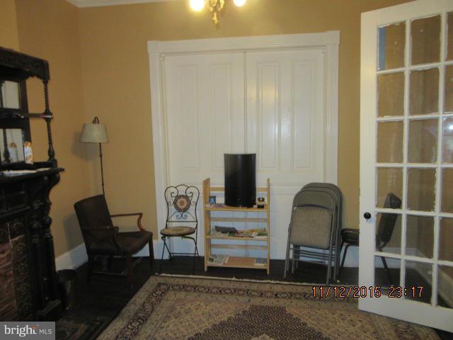 919 R Street Northwest Washington, DC 20001 - Photo 3 of 29 Family Room