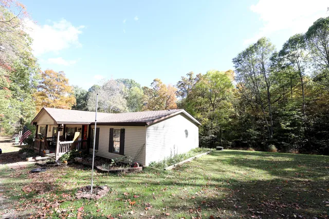 $290,000 | 9769 North Lick Creek Road, Morgantown, IN 46160