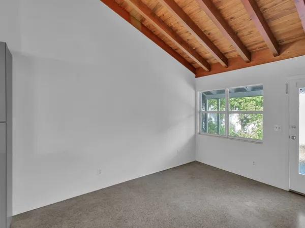 $2,500 | 856 Dahlia Lane, Unit B, Vero Beach, FL 32963