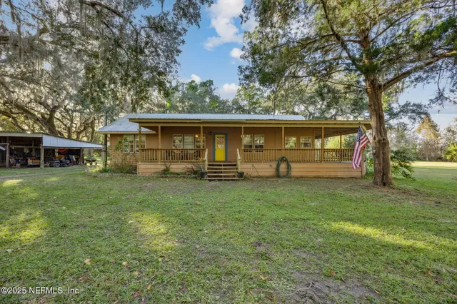 $478,800 | 127 Duck Lane, Crescent City, FL 32112