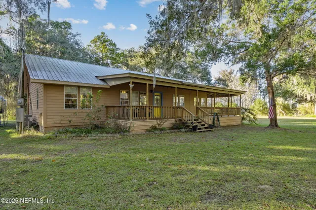 $478,800 | 127 Duck Lane, Crescent City, FL 32112