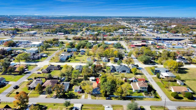 $199,900 | 210 South 6th Street, La Porte, TX 77571