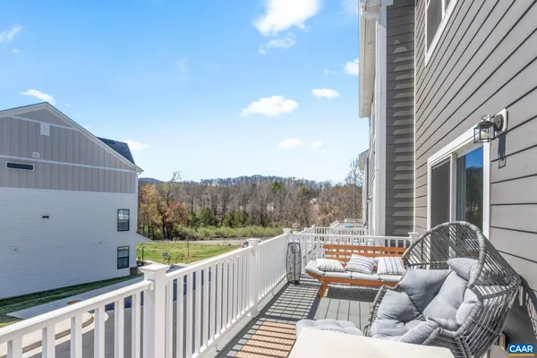 $525,000 | 2604 Flora Vw Drive, Charlottesville, VA 22902