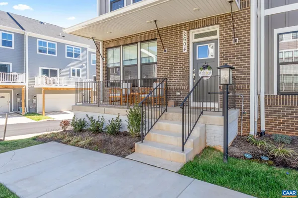 $525,000 | 2604 Flora Vw Drive, Charlottesville, VA 22902
