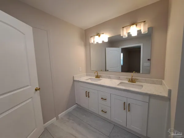 $2,575 | 8598 Meadowbrook Drive, Pensacola, FL 32514